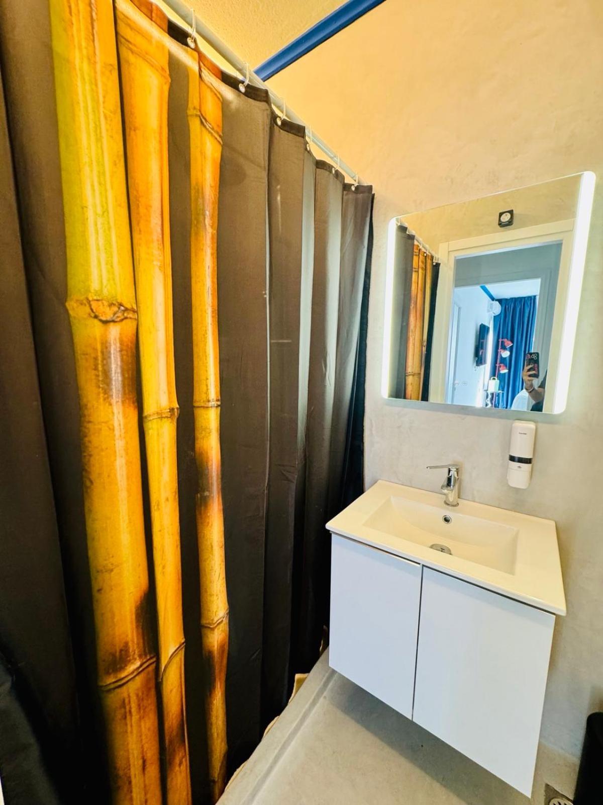 Voulis 45 Plaka Suite By Zeussuites Athen Eksteriør billede
